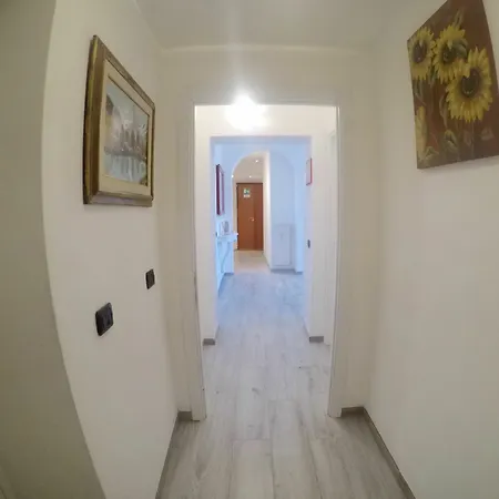 Julius Caesar Hotel 3*